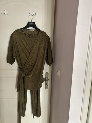 Zara suit, large, green