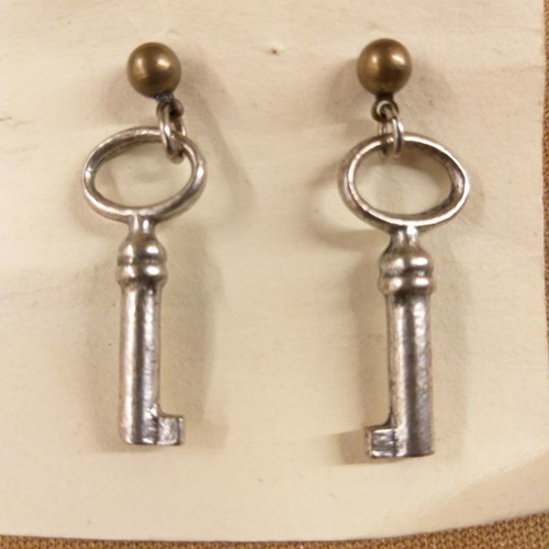 Key earrings new, metal stud