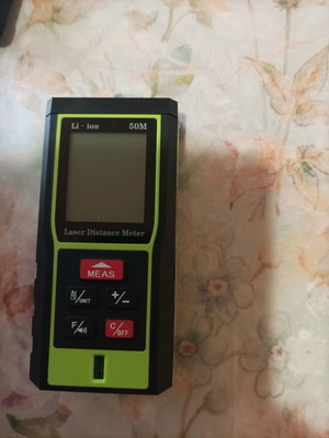 Λέιζερ μέτρο καινούργιο στο κουτί του