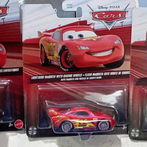 Αυτοκινητάκια Cars Macqueen πακέτο 3 τεμ καινούργια Disney Pixar 1:55