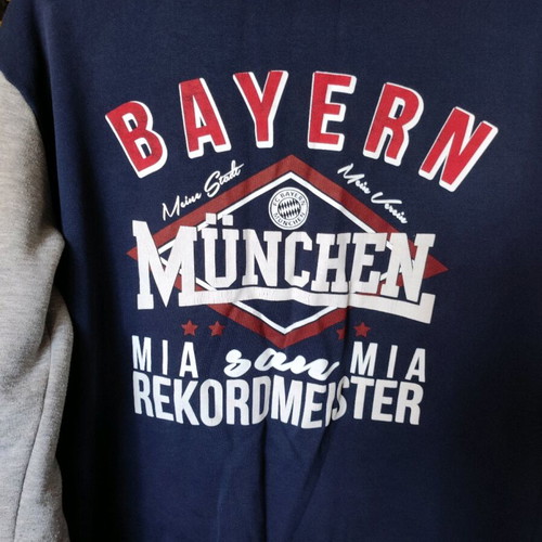 Bayern Munchen jacket kids like new, authentic