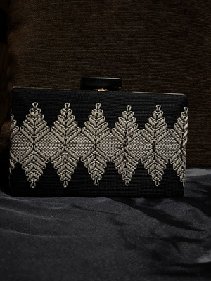 Handmade clutch bag with removable gold chain, black and beige