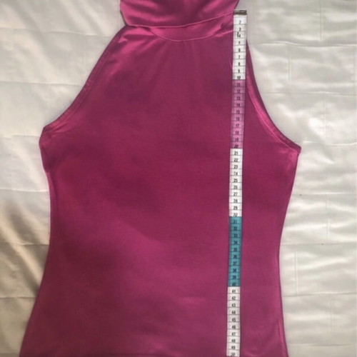 Must sleeveless turtleneck top like new, pink, size S