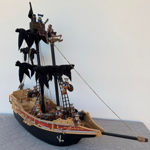 Playmobil Pirate Ship new, complete set 84x63x28 cm