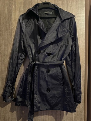 Women's trench coat with belt like new, blue and black, Italian