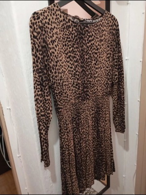 Women's short dress like new, beige and brown, size L