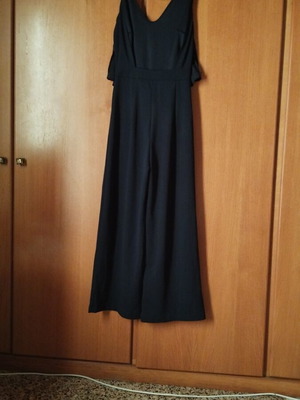 One-piece black jumpsuit like new, size M
