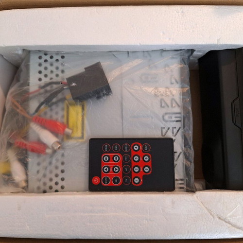 SoundVox SX-6650 car radio used with remote control