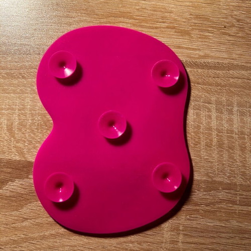 Brush cleaning tool new, pink with suction cups