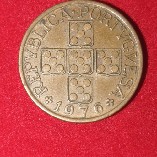 Portugal 1 Escudo coin used