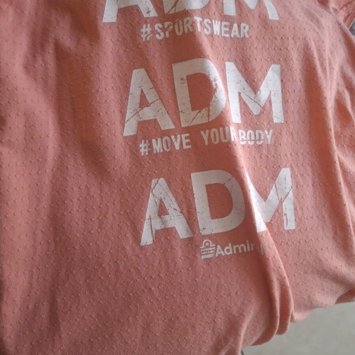 Sports Shirt size S with moisture-wicking fabric like new