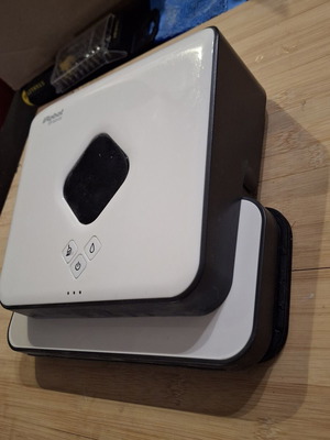 iRobot Braava 320 used, battery replacement needed