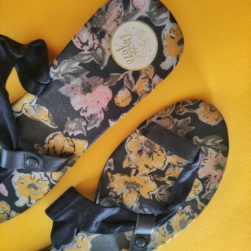 Vintage Diesel 1978 sandals used with floral print and satin ribbon