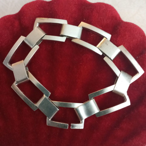 Gucci silver bracelet 925 authentic like new, length 18.5cm