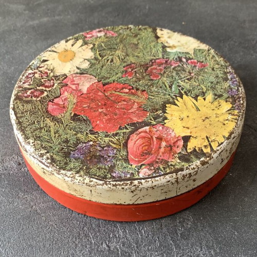 Vintage round tin box used