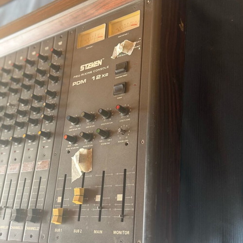 Steven Pro Mixing Console PDM 12x2 used, 12 channels