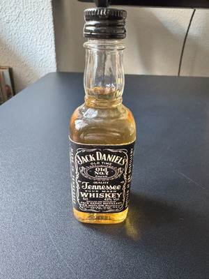 Jack Daniel’s Old No. 7 συλλεκτική μινιατούρα ουίσκι 5cl, 43%