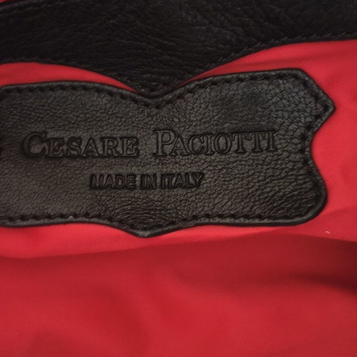 Cesare Paciotti women's leather shoulder bag like new, black