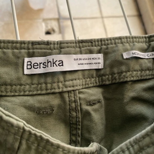 Bershka women's straight-leg pants green like new, size S