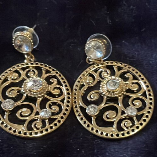 A&D round stud earrings steel with brilliant new