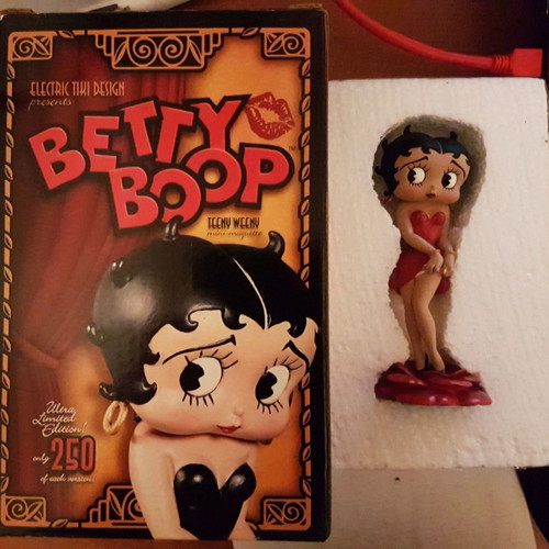 Betty Boop Electric Tiki collectible figure new