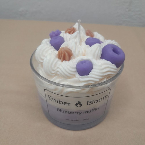 Handmade scented candle 8x8cm new