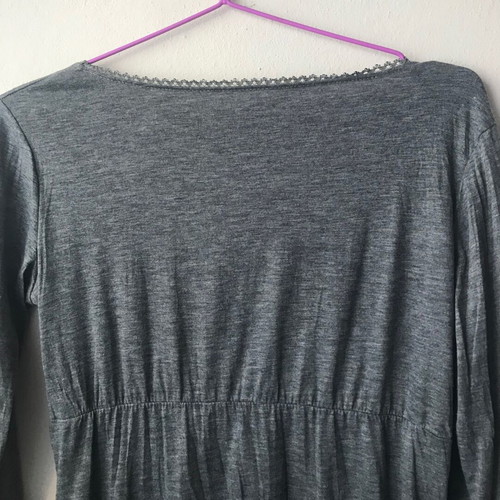 Wrap gray dress used with long sleeves and tulle lining knee-length