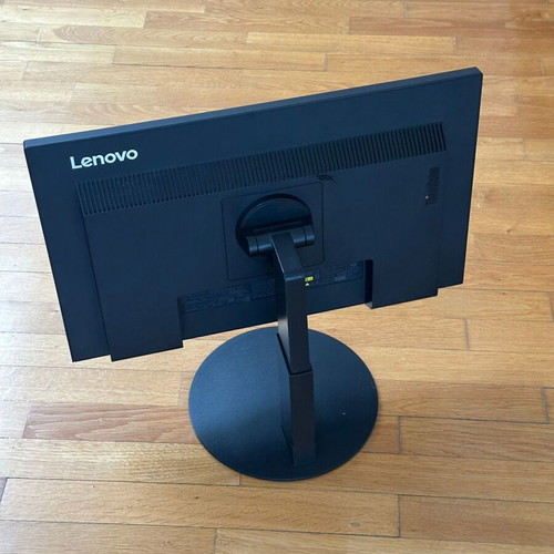 Lenovo ThinkVision T23i-10 23" Full HD monitor used, broken screen for parts