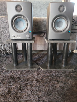 Handmade professional anti-vibration speaker stands, pair
