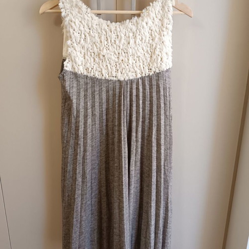 Almost Famous dress size 10 like new, winter, white and gray