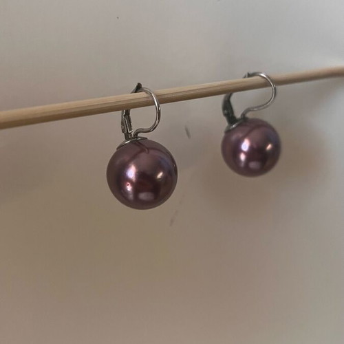 Purple pearl earrings 14mm new