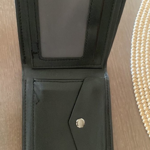 NEW UNUSED BLACK LEATHER WALLET