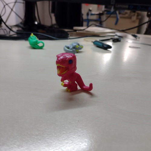 Dinosaur figures like new, set of 4