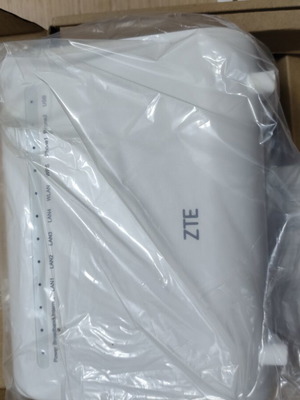 VDSL2 Modem-Router ZTE ZXHN H268N new, WIND (Nova)