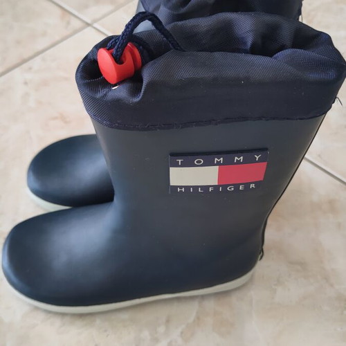 Tommy Hilfiger rain boots size 29 used, blue