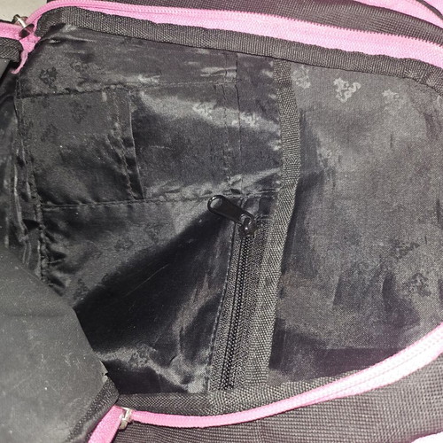 Backpack with 3 compartments and 2 side pockets