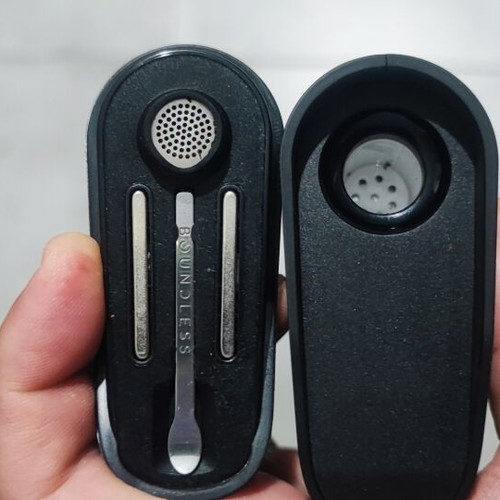 Boundless CFX+ Dry Herb Vaporizer like new