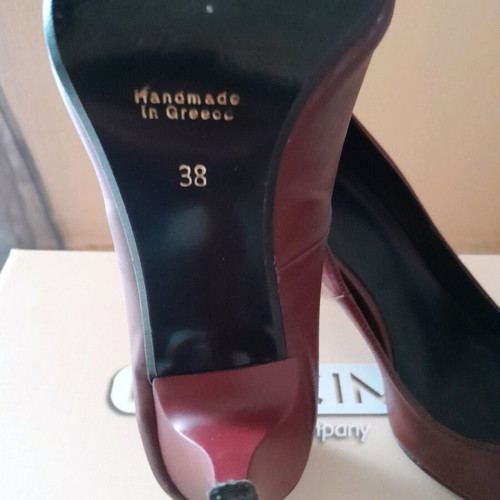 Dexim burgundy pumps used, size 38