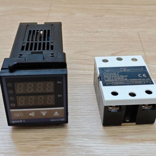 Digital PID Controller with 25A SSR Relay, Temperature Range 0-1300°C