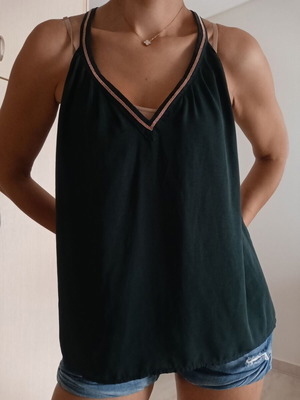 H&M green top like new, size L