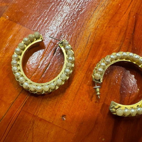 Hoop earrings like new
