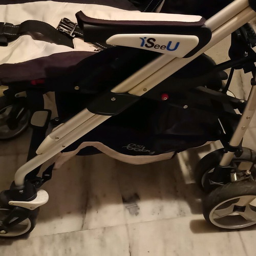 iSeeU stroller with carrycot like new