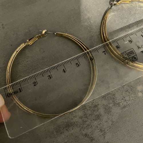 Y2K golden hoop earrings Jewelor like new, triple hoop effect