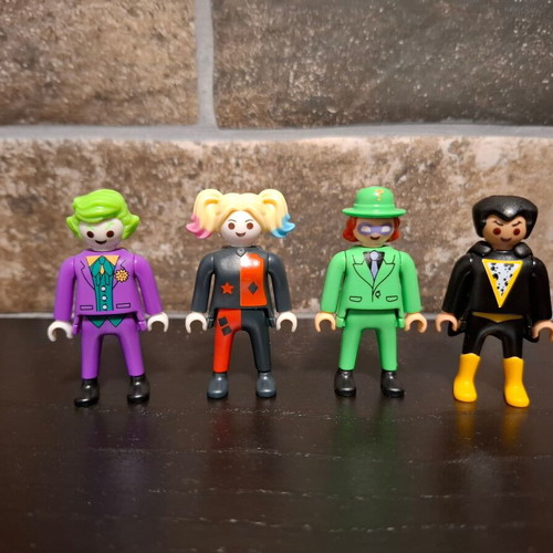 DC Villains Playmobil Kinder Surprise καινούργιο, σετ 4 φιγούρες