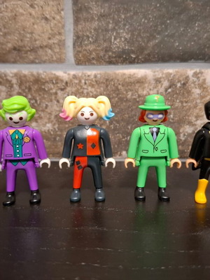DC Villains Playmobil Kinder Surprise καινούργιο, σετ 4 φιγούρες