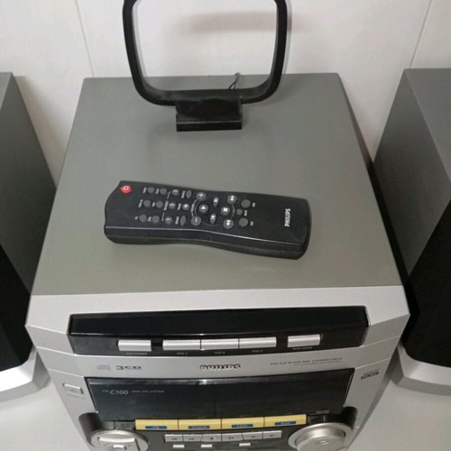 Philips stereo system used