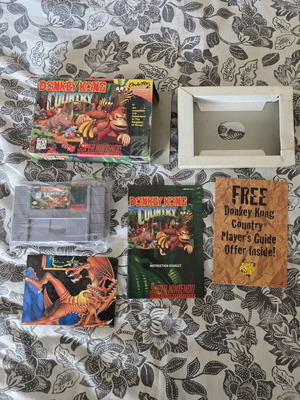 Donkey Kong Country for Super Nintendo Entertainment System like new