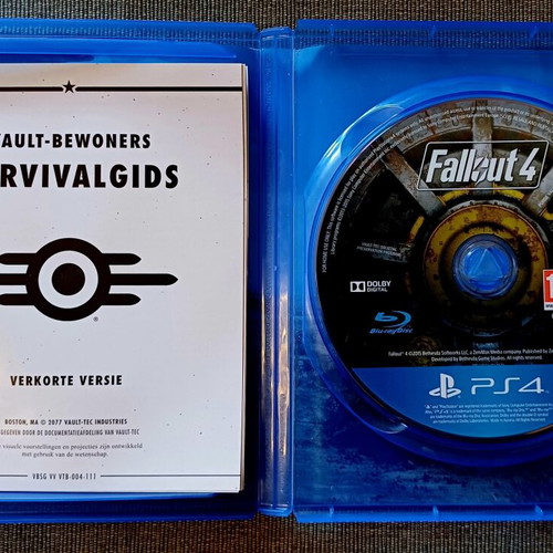Fallout 4 PS4 game used, complete with manual and map