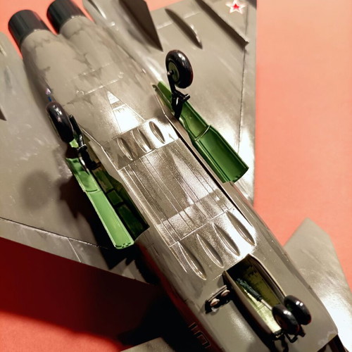 Plastic model 1/72 MIG 1.44 new, airbrushed paint