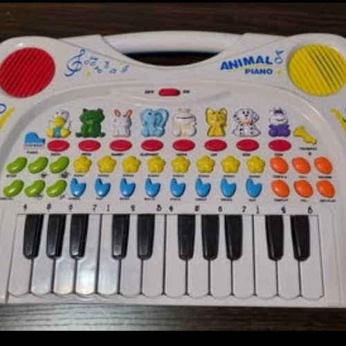 Children's piano like new with animal sounds and many options
